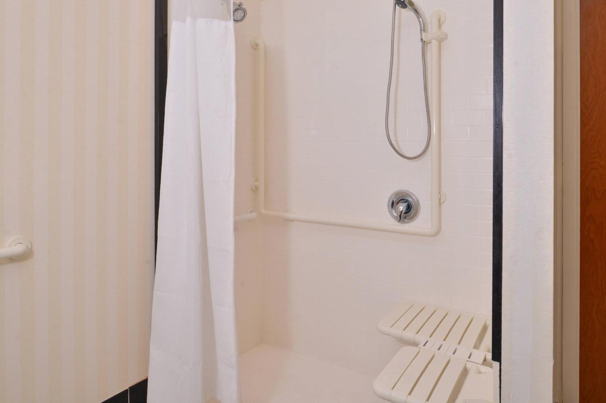 Fairfield Inn And Suites By Marriott Birmingham Pelham/I-65 Εξωτερικό φωτογραφία