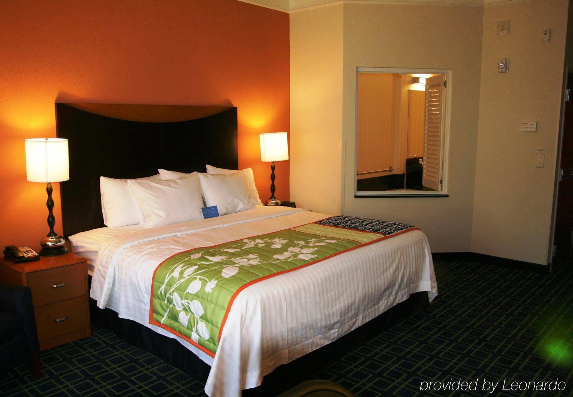 Fairfield Inn And Suites By Marriott Birmingham Pelham/I-65 Δωμάτιο φωτογραφία